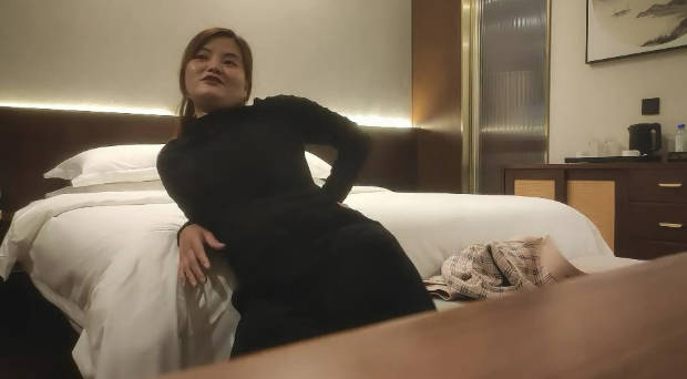 【中国人不骗中国人】难得一见的纯天然美乳 又大又白又挺 娇俏小少妇 风情万种 妩媚诱人