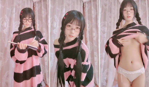 鄉村貧困家庭豐滿大眼少婦剛生過孩子,還在坐月子,帶著帽子怕風,奶子壹直在滴奶,太臊了